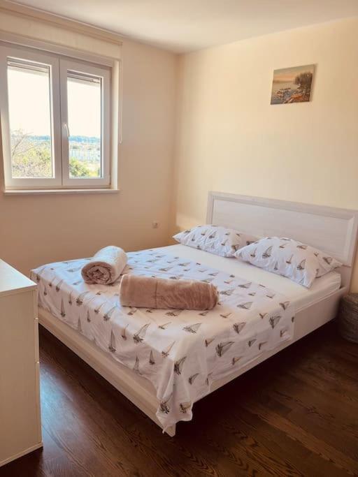 Mima Apartment Pula Bagian luar foto