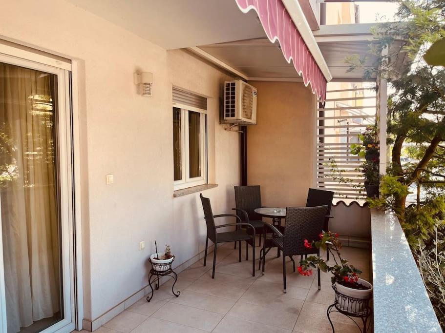 Mima Apartment Pula Bagian luar foto
